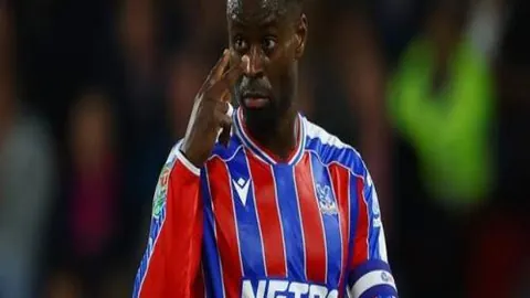 激战正酣！美职男篮东西部巅峰对决，谁能问鼎荣耀之战？